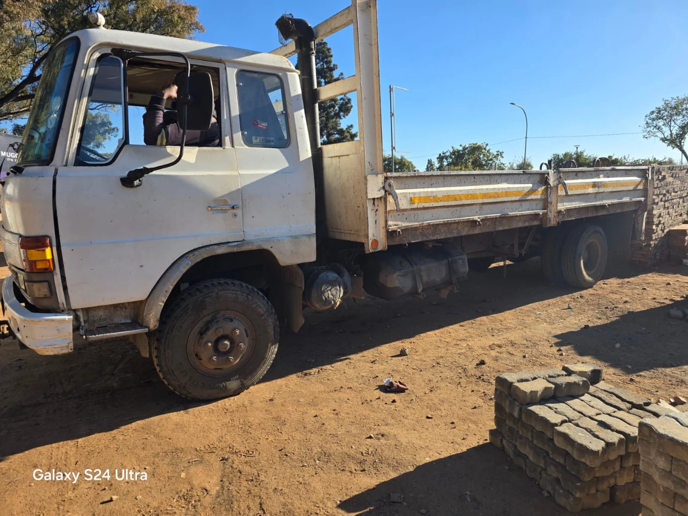 A 6 ton tipper truck